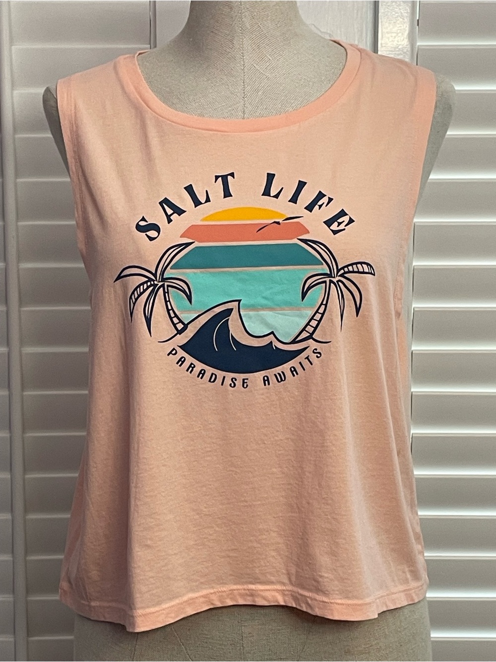 Salt Life Women’s Peach Graphic Tank “Paradise Awaits”